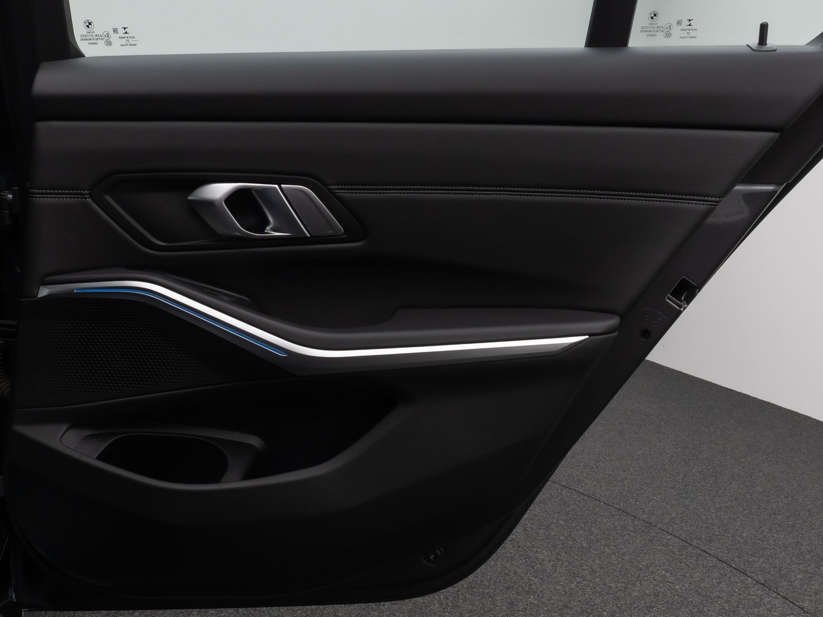 Fahrzeugabbildung BMW 330e Luxury Line 360°HiFi DAB Alarm Sport 19Zoll