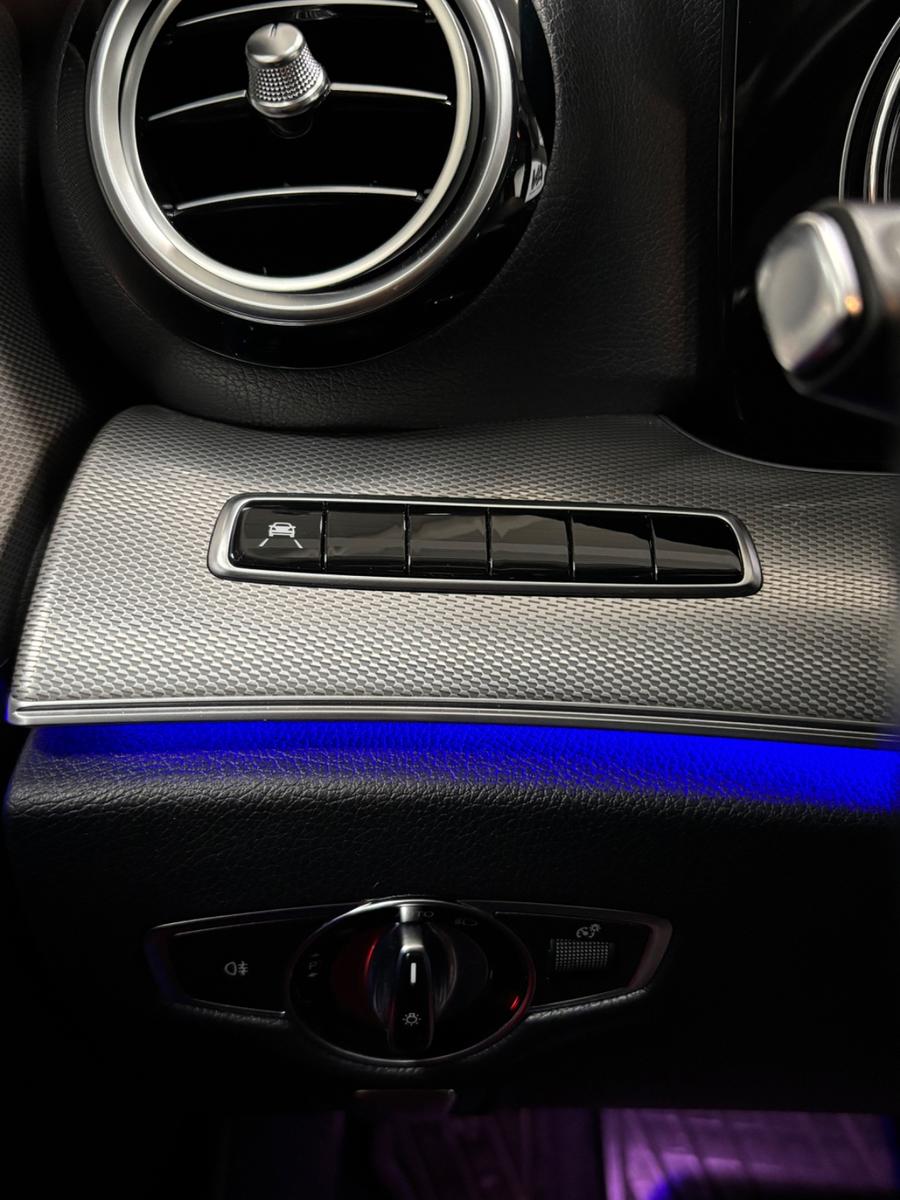 Mercedes-Benz E 220d Automatik,Scheckheft,Burmester,AHK,Navi