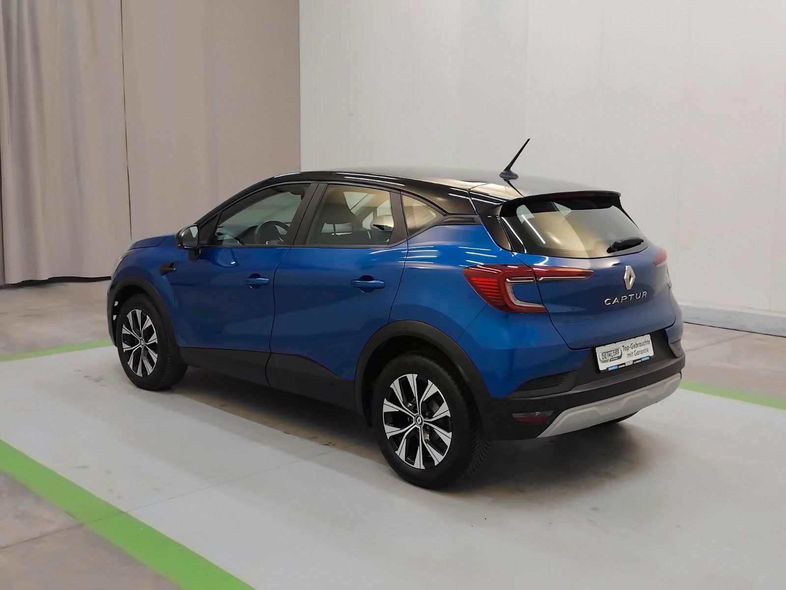 Renault Captur (06/2026, Benzin)