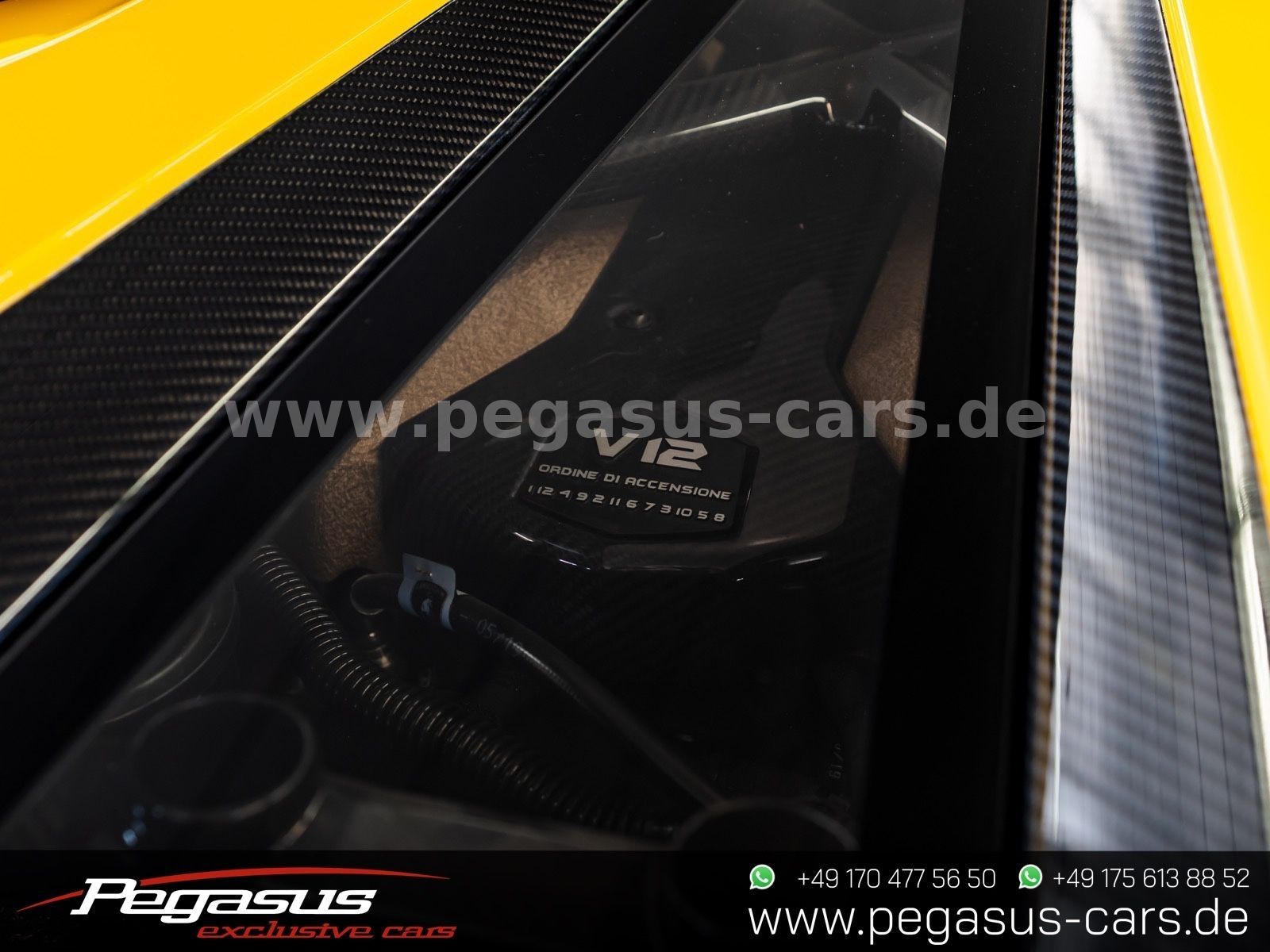 LAMBORGHINI Aventador - 8