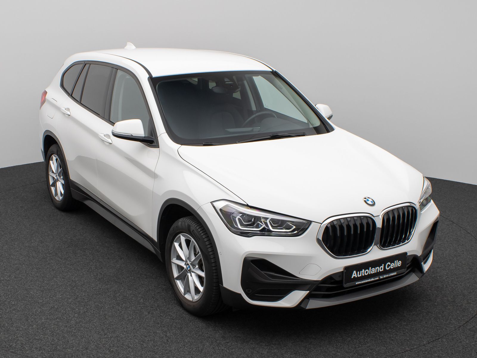 Fahrzeugabbildung BMW X1 sD18i DAB Navi Parkassist Geschwindigkeitsreg