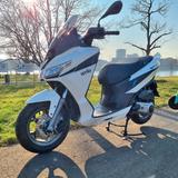 Aprilia SXR 50 Neustes Model wenig km Top - APRILIA SXR 50