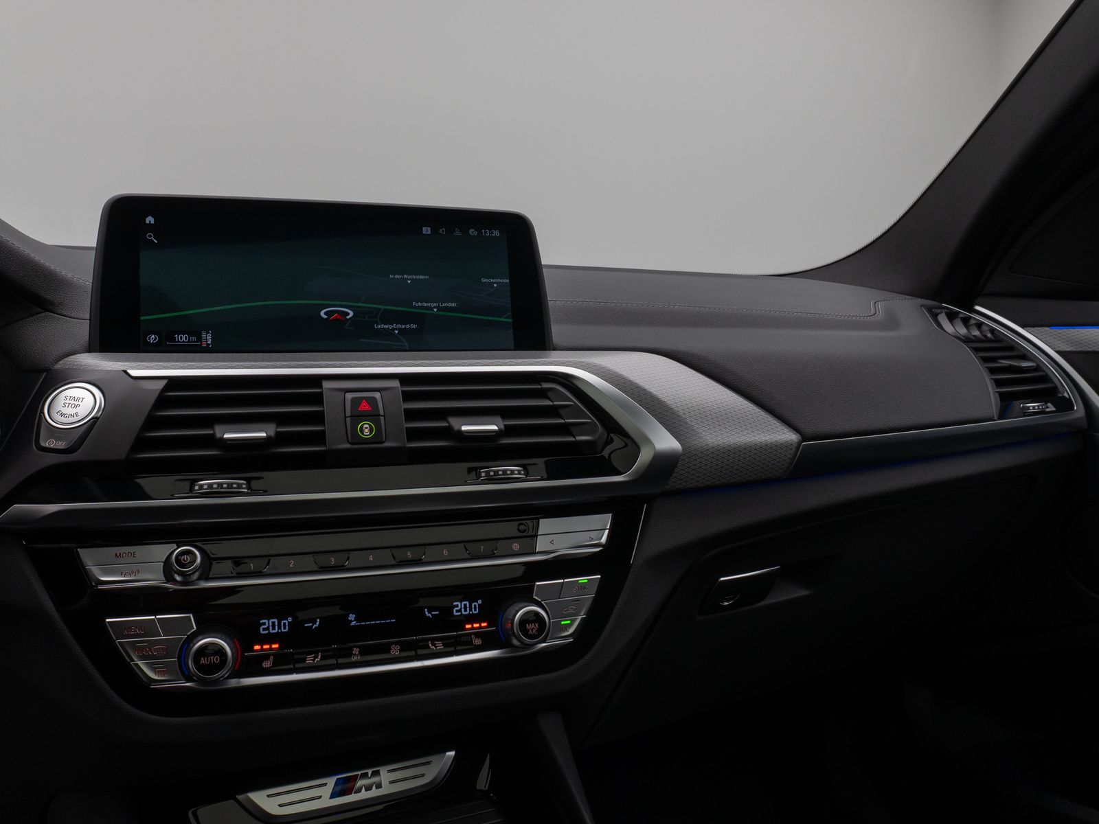 Fahrzeugabbildung BMW X3 M40d Panorama 360°HUD DAB HiFi AHK Komfort