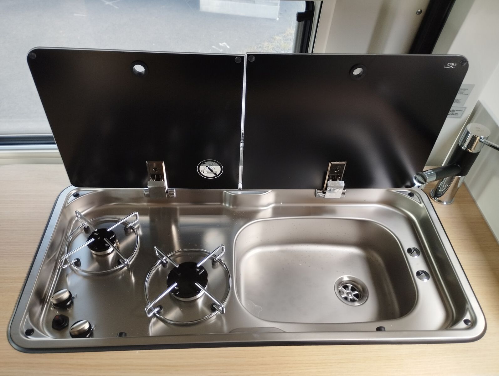 Fahrzeugabbildung Karmann Dexter 570 4x4