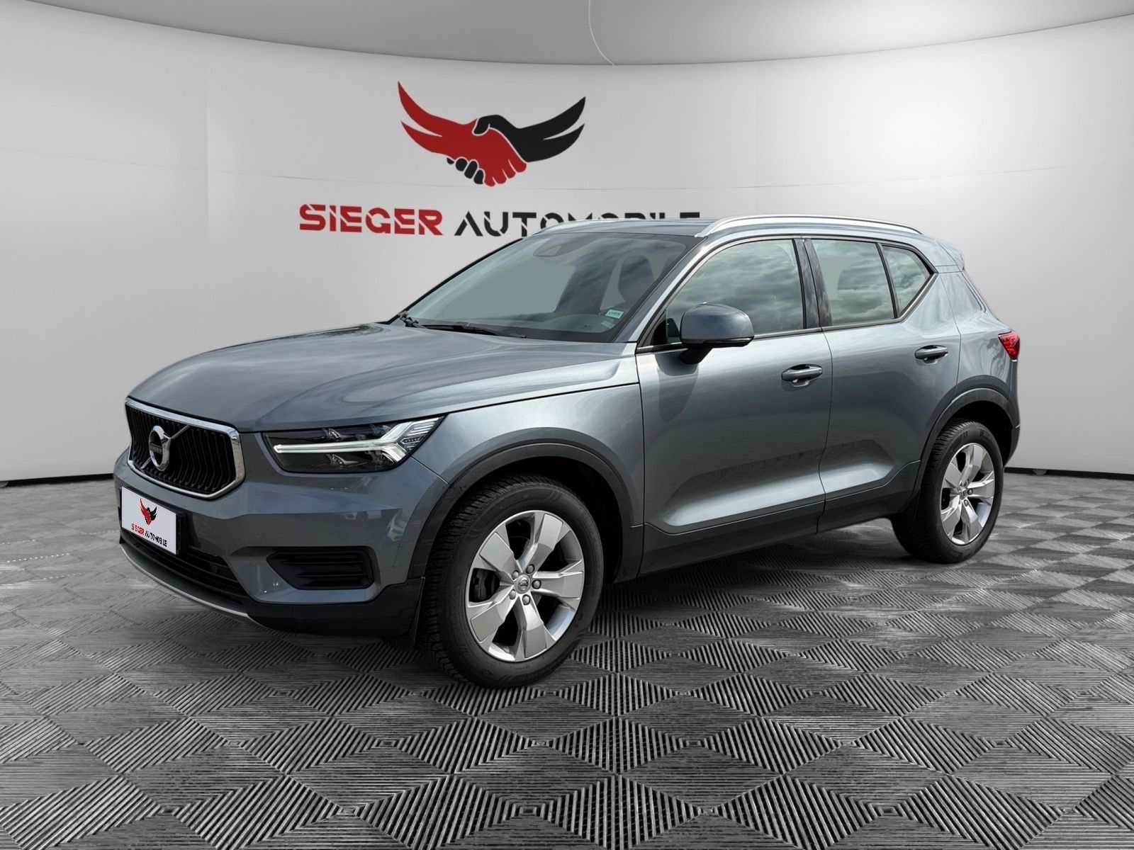 VOLVO XC 40