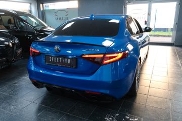 Alfa-Romeo Giulia - 6