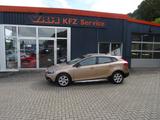 Volvo V40 Cross Country You!   13 - mit Diesel-Antrieb: Beige, Kombi