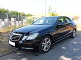 Mercedes-Benz E 200 CDI BlueEFFICIENCY AVANTGARDE TÜV NEU - Mercedes-Benz E 200: Cdi Avantgarde
