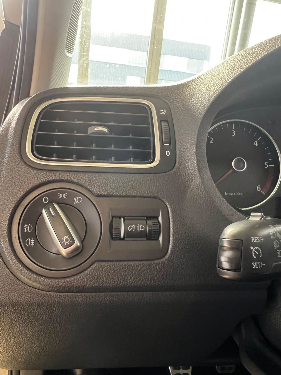 Fahrzeugabbildung Volkswagen Polo V 1.2 TDI Style *PANORAMADACH*