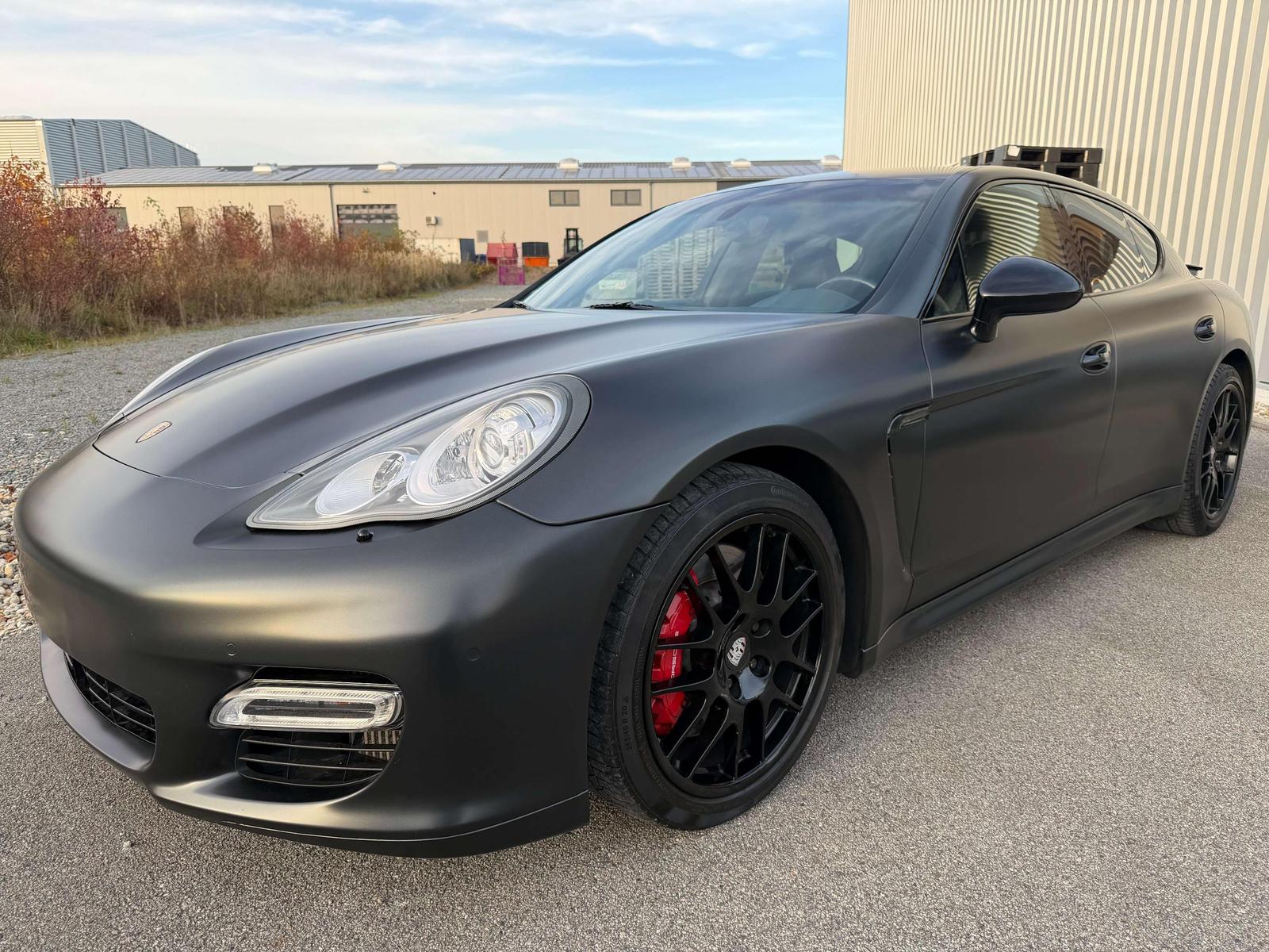 Porsche Panamera Turbo *AHK*NAVI*XENON*KAMERA*SPORTAUSPU