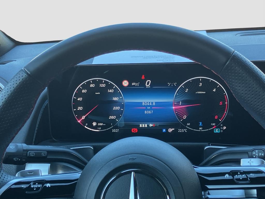 Fahrzeugabbildung Mercedes-Benz GLB 200 d AMG*KeyLess*PDC*SpurH*el.Heck*SHZ*AHK