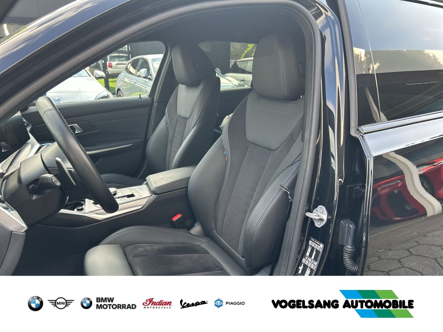 Fahrzeugabbildung BMW 330 d xDrive Touring,M Sport,HeadUp,SurroundView