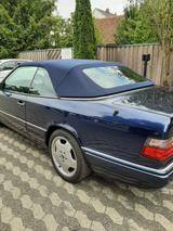 Mercedes-Benz E 220 FINAL EDITION E 220 - Mercedes-Benz E-Class aus 1996