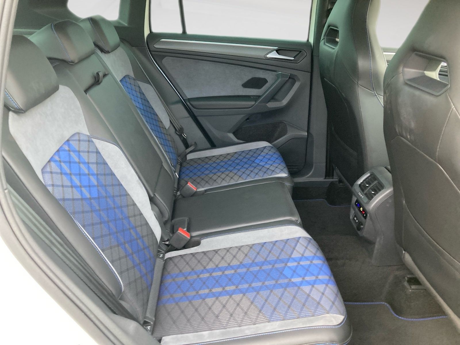 Volkswagen Tiguan - Bild 11