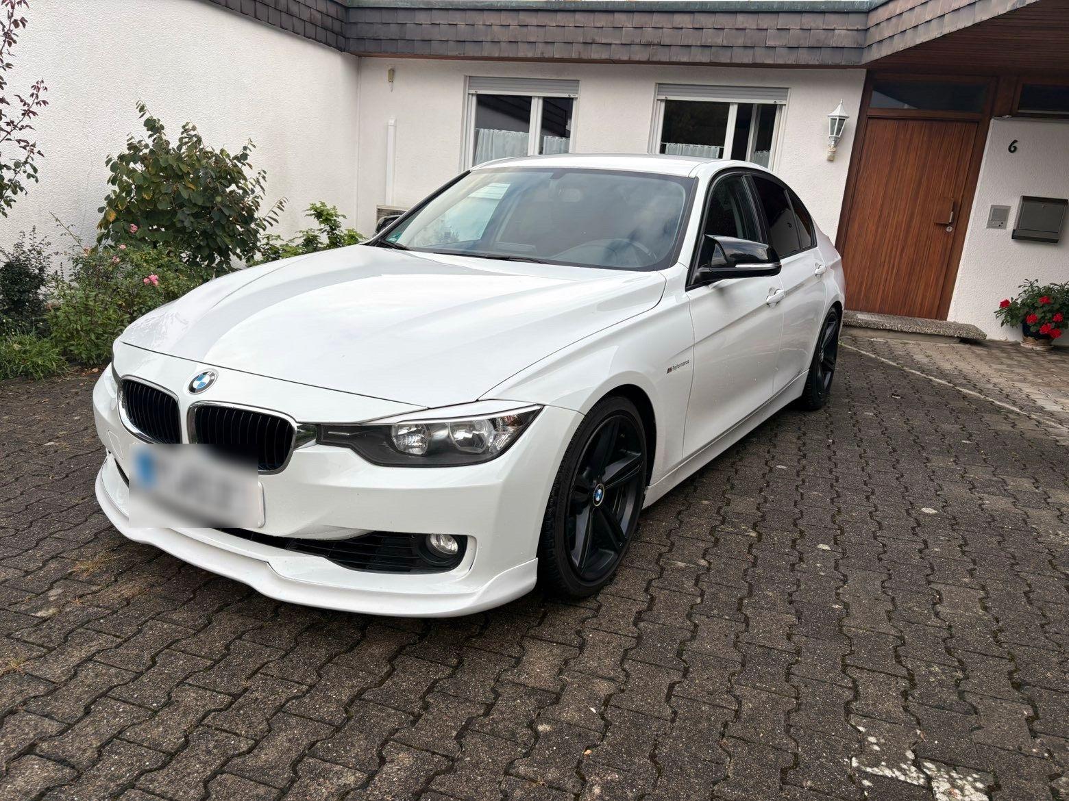 BMW 330