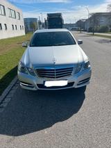 Mercedes-Benz Verkaufe Mersedes E  Klasse  200 CGI - Mercedes-Benz: Mersedes