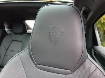 Porsche Cayenne - 10