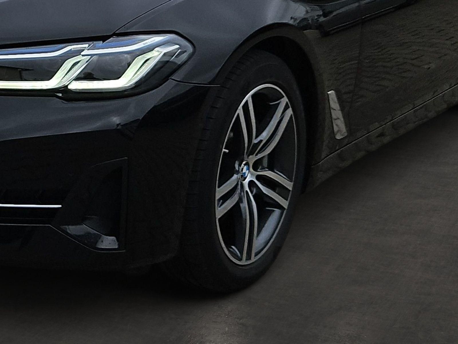 BMW 530i xDrive Touring/Laser/Leder/HUD/Innovation foto 7