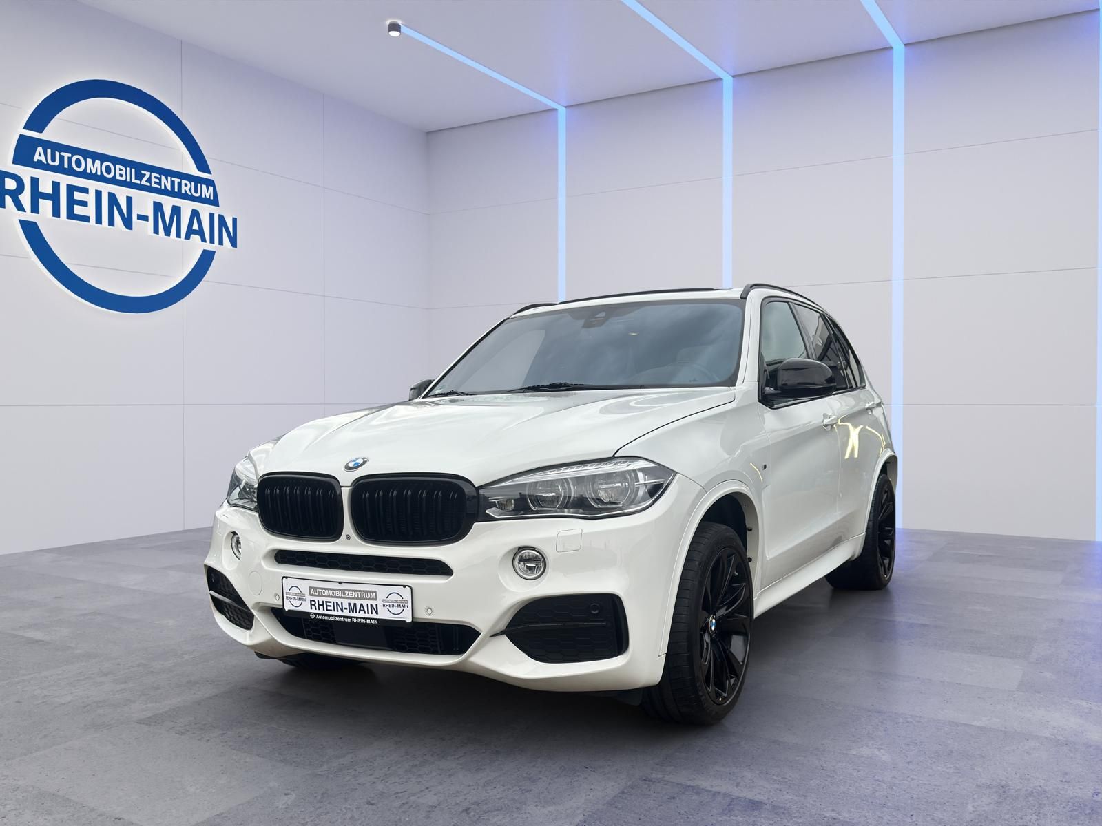 BMW X5 xDrive 30 d M-PAKET HUD PANO STHZG