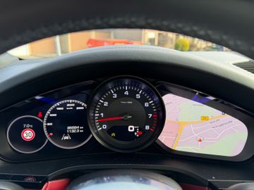 Porsche Cayenne - 9