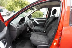 Fahrzeugabbildung Dacia Sandero Laureate 1,6L Bluetoth 1.Hand TOP