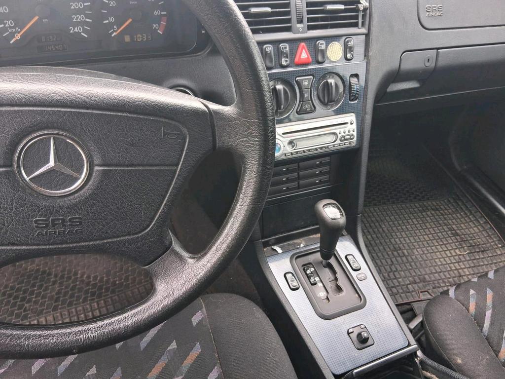 Mercedes-Benz C 200