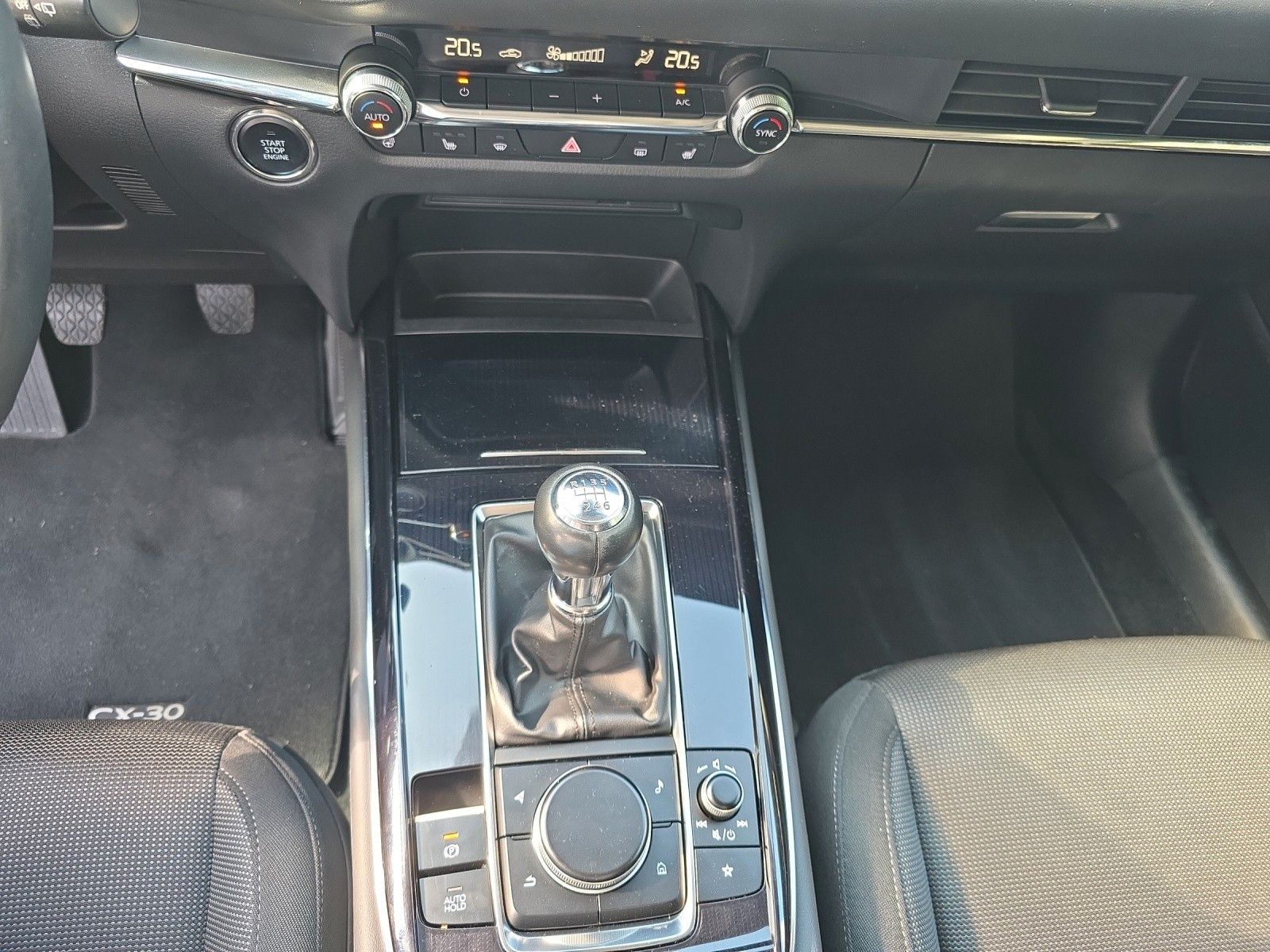 Fahrzeugabbildung Mazda CX-30 Selection 2WD