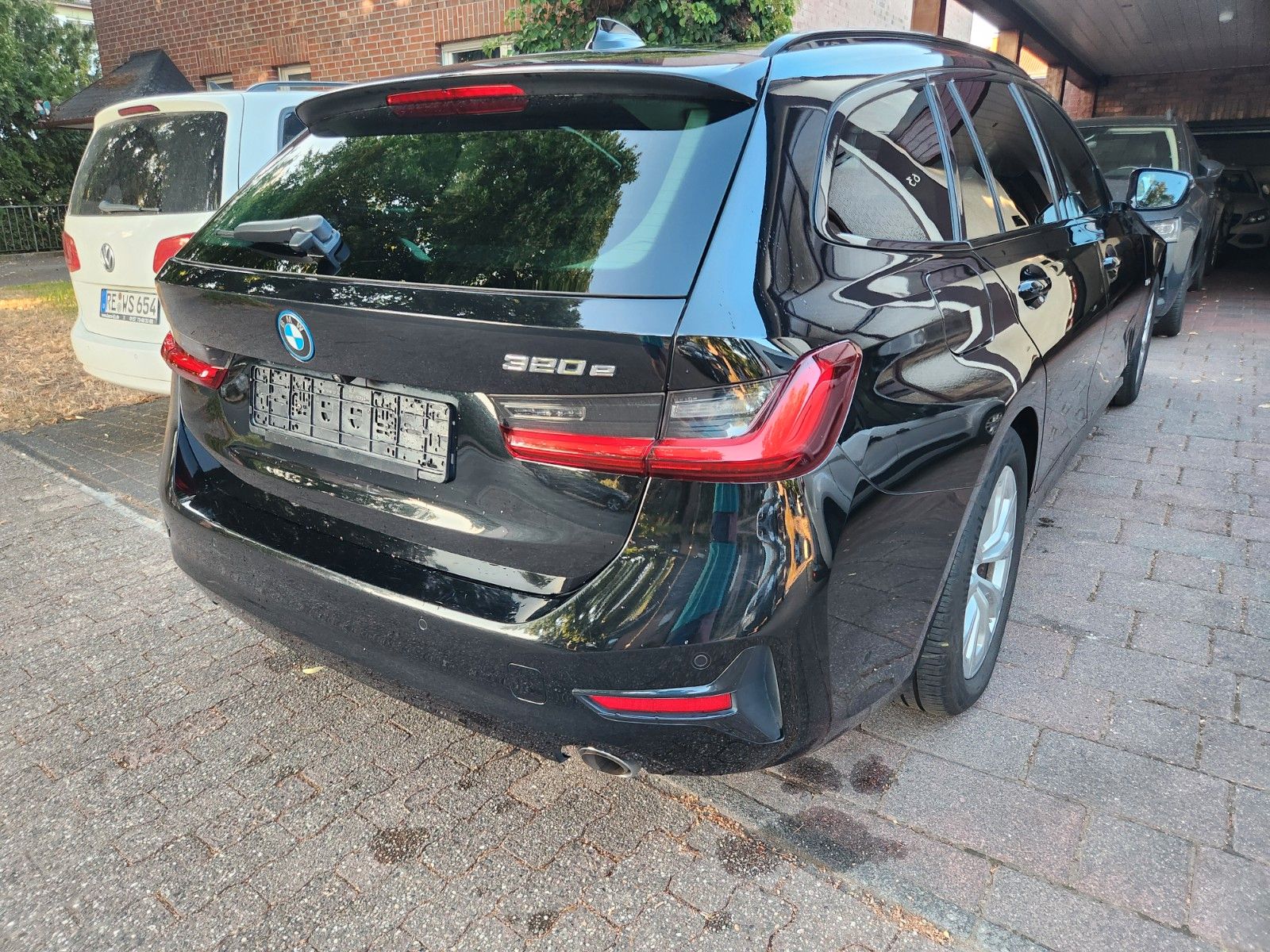 BMW 320  e Advantage Leder,8XAlu imagem 3