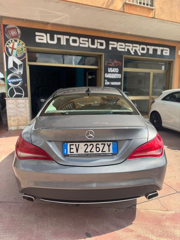 Mercedes-Benz CLA 200
