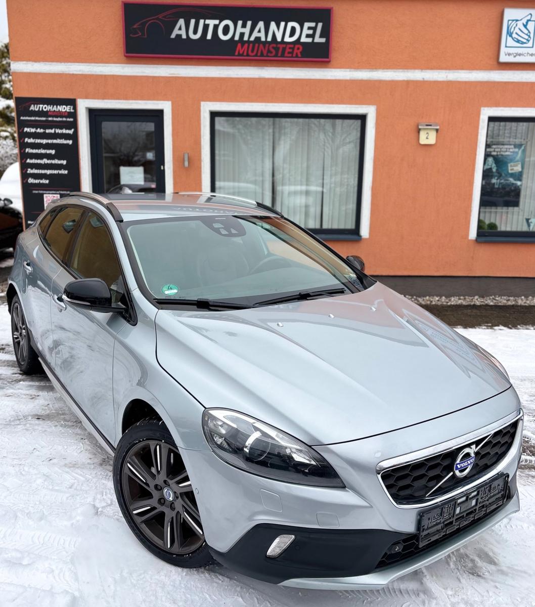 Volvo V40 Cross Country Summum ! TÜV & ÖLSERVICE NEU !