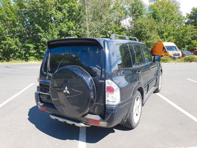 Mitsubishi Pajero 3.2 DI-D Dakar V60 im Kundenauftrag!