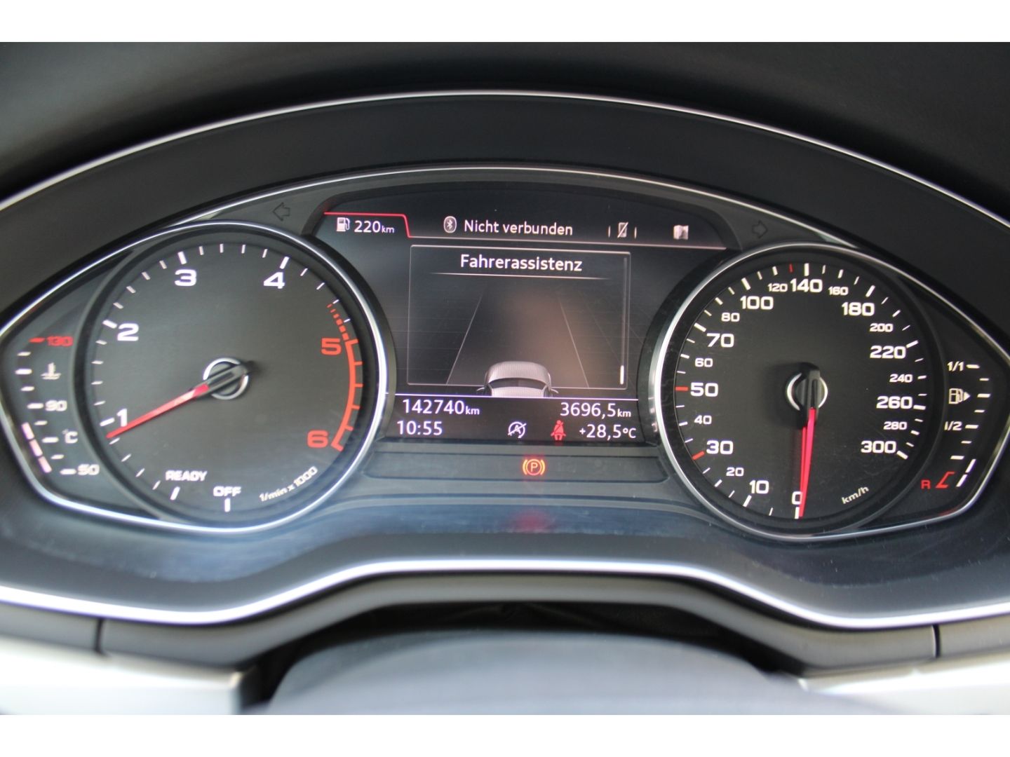 AUDI A4 Avant basis ultra 2.0 TDI Bi-Xenon Navi GJR G - Image 15