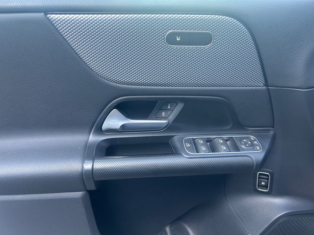 Mercedes-Benz B 250