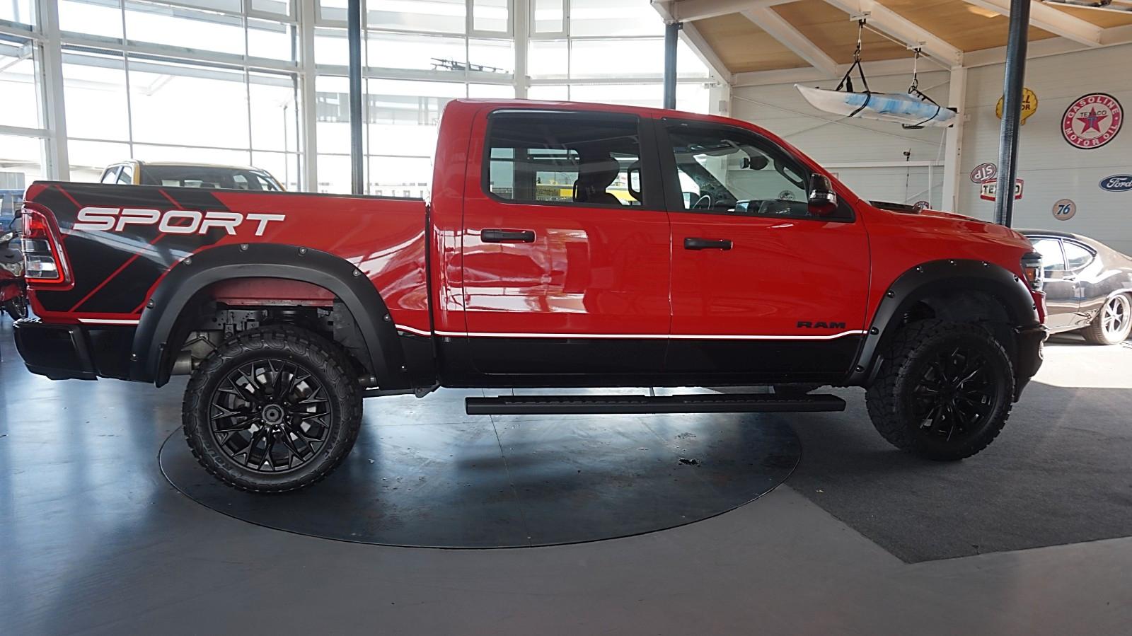 Dodge RAM 1500 HEMI 5.7l Crew-Cab*SPORT*Navi*Alu20*AHK