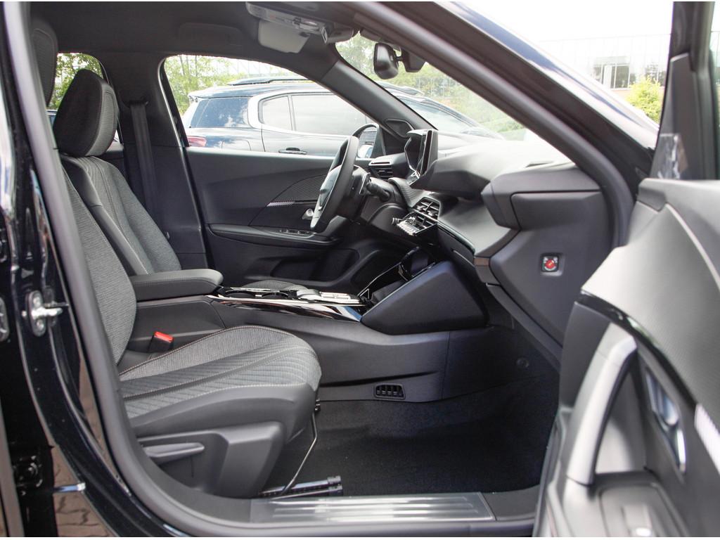 Peugeot 2008 1.2 Hybrid 145 Allure PDC SHZ KAMERA NAVI