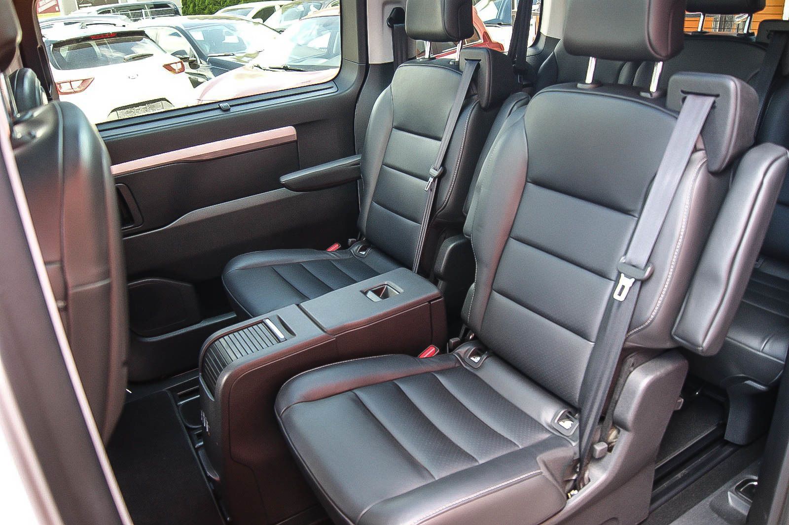 Fahrzeugabbildung Toyota Proace Verso 2.0 D-4D L1 Executive HEADUP 7SITZE