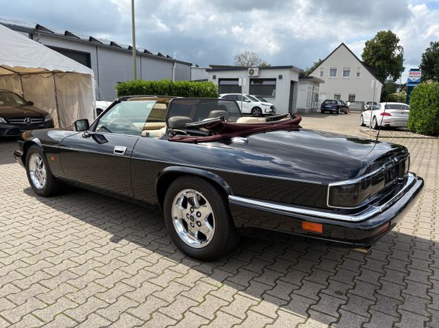 Fahrzeugabbildung Jaguar XJS Cabrio 4.0 Convertible 1.Hand+Top Zustand