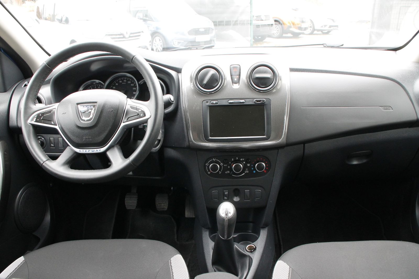 Fahrzeugabbildung Dacia Sandero II STEPWAY TCe 100 G