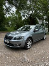 Skoda Octavia 1.8 TSI DSG 4x4, Pano, Voll, 4xShz - Skoda Octavia mit Benzin-Antrieb: Allradantrieb, Kombi, 1.8
