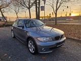 BMW 120 i Limousine  Automatik /  87.000 km / Navi - gebrauchte BMW 1er Reihe aus dem Jahr 2005
