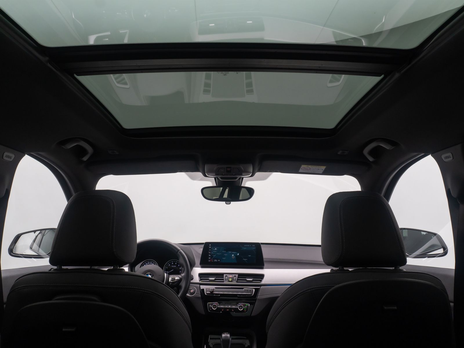 Fahrzeugabbildung BMW X1 xD25e xLine Panorama Kamera HUD DAB H/K 19"