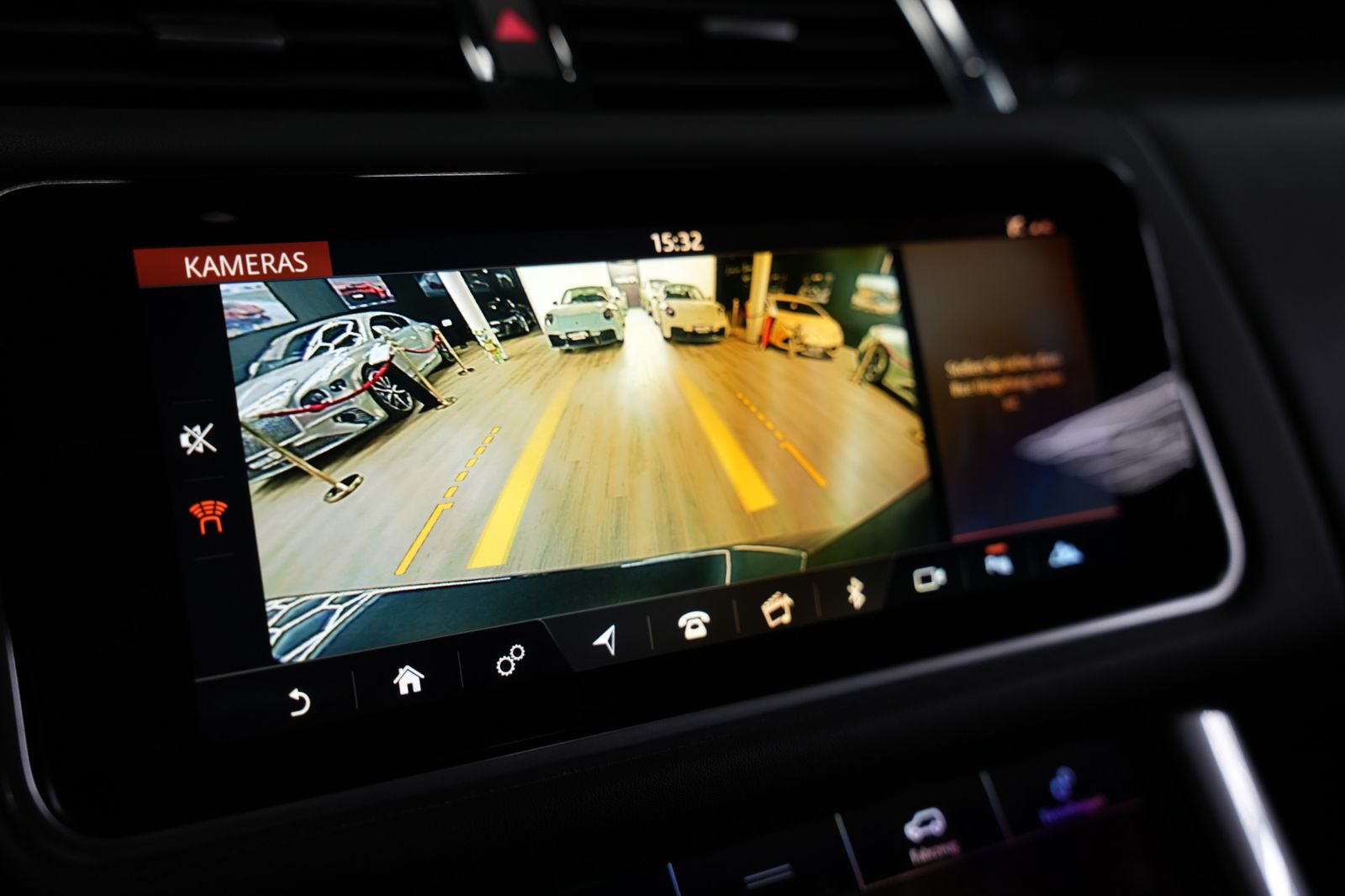 Fahrzeugabbildung Land Rover Range Rover Sport HSE Dynamic *Pano*HUD*Meridian