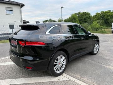 Jaguar F-Pace - 6