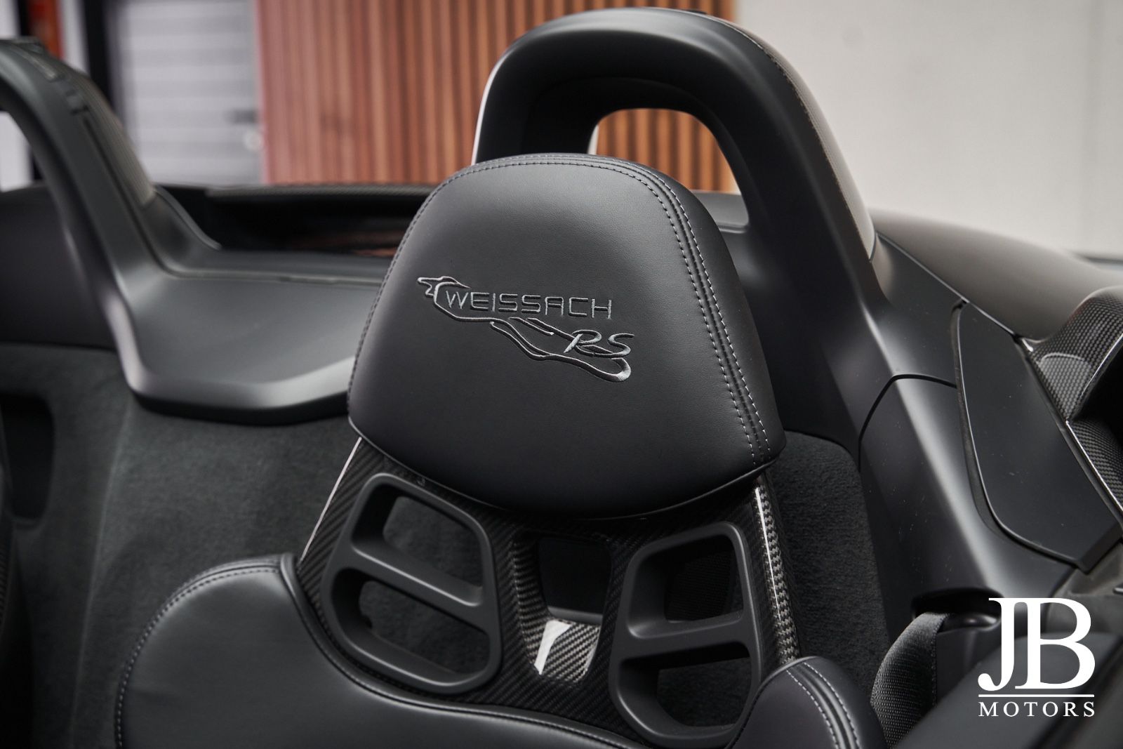 Fahrzeugabbildung Porsche Spyder RS Weissach PCCB Lift Magnesium Chrono