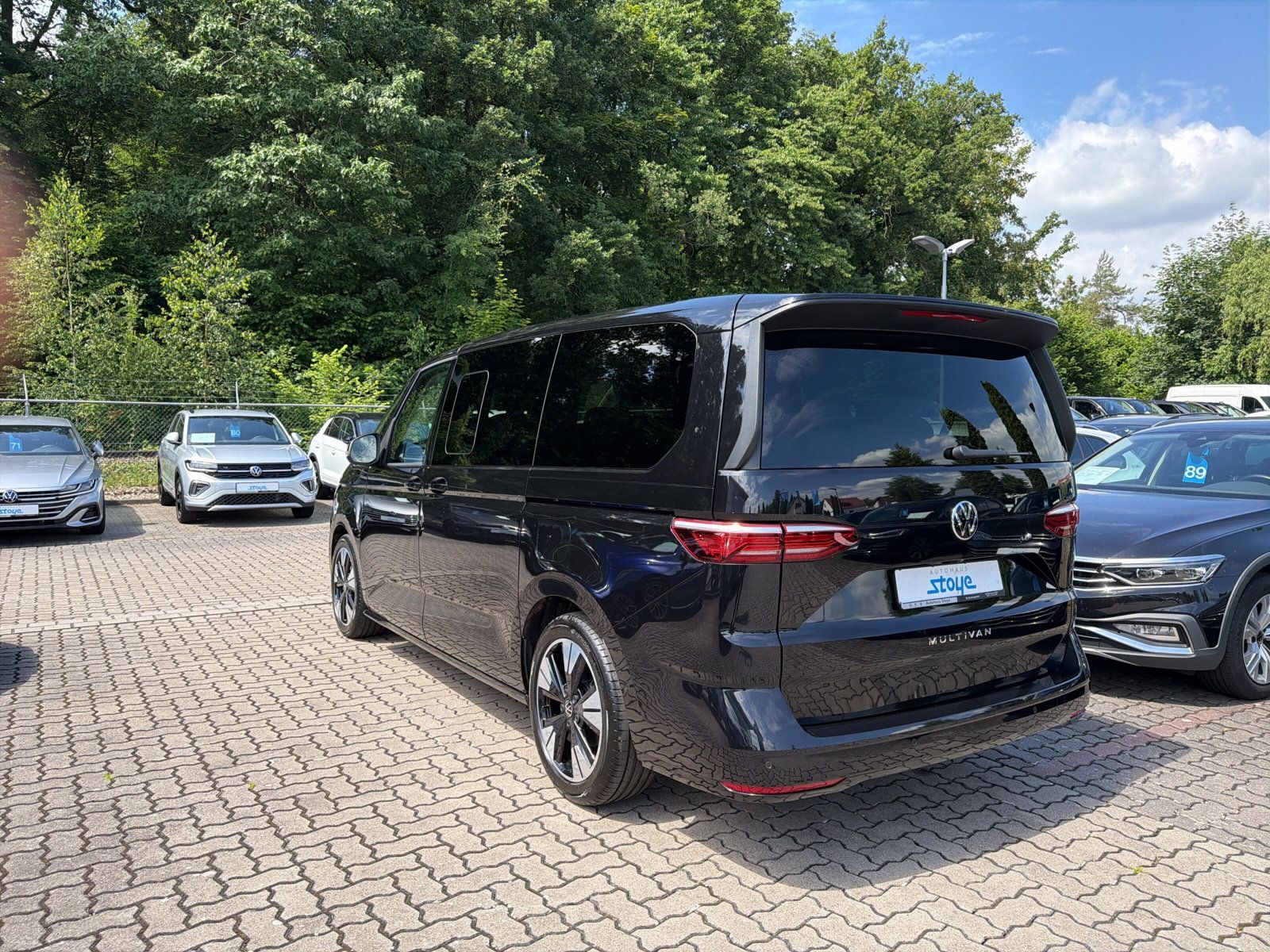 T7 Multivan Life L. TDi DSG Navi Standh AZV Matr
