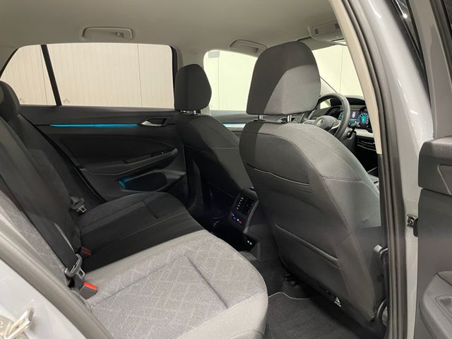 Golf VIII Life 1.0 eTSI DSG RFK NAVI ACC SHZ