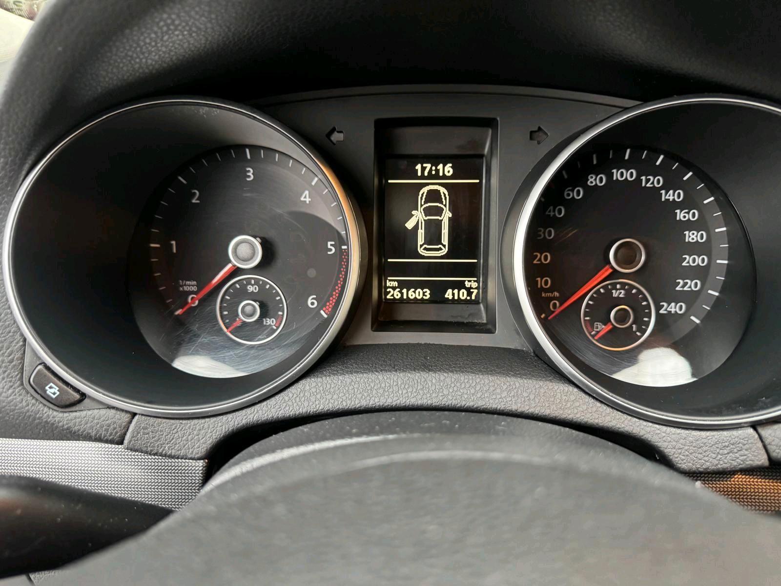 Volkswagen Golf 2011 — photo 6