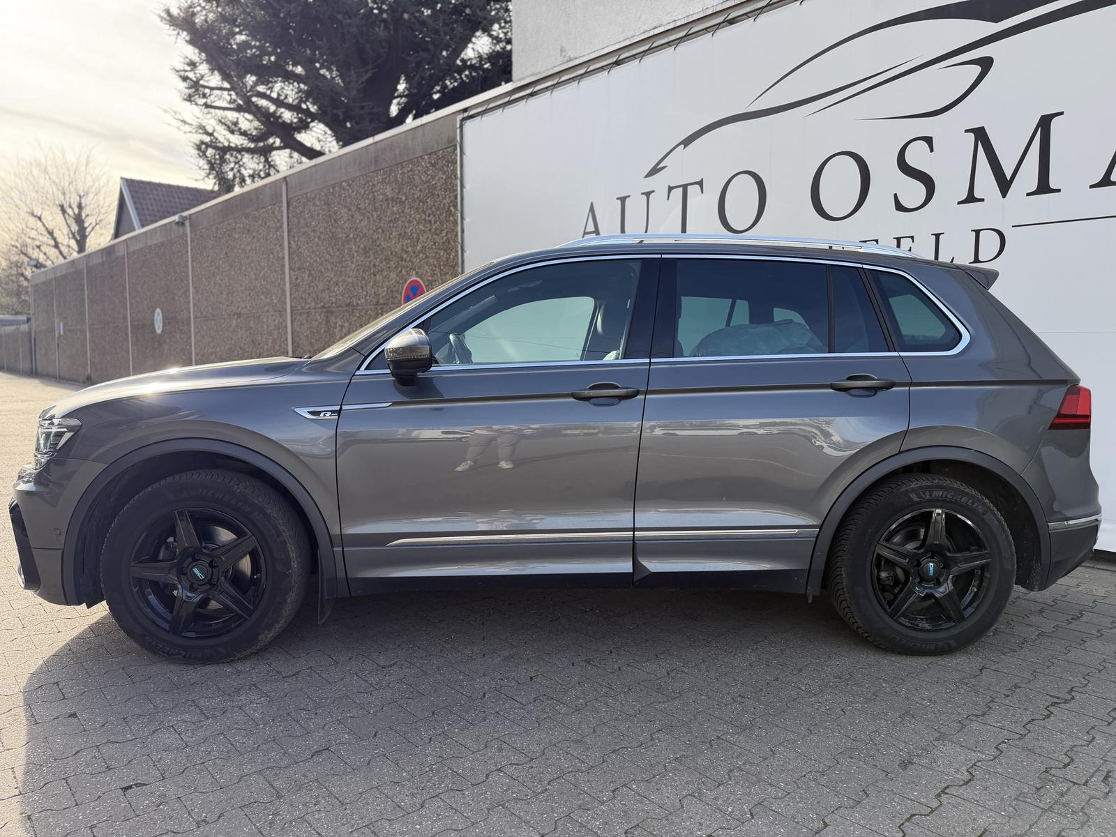 Volkswagen Tiguan 2.0 TDI SCR 4Motion DSG R-Line | AHK