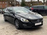 Volvo V60 Momentum*AUTOMATIK*BI-XENON*KLIMAAUTO.*NAVI* - Volvo V60 Unfallwagen