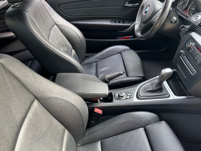 Fahrzeugabbildung BMW 123 D Cabrio Aut. M-Paket+Leder+Navi+BT+SHZ+